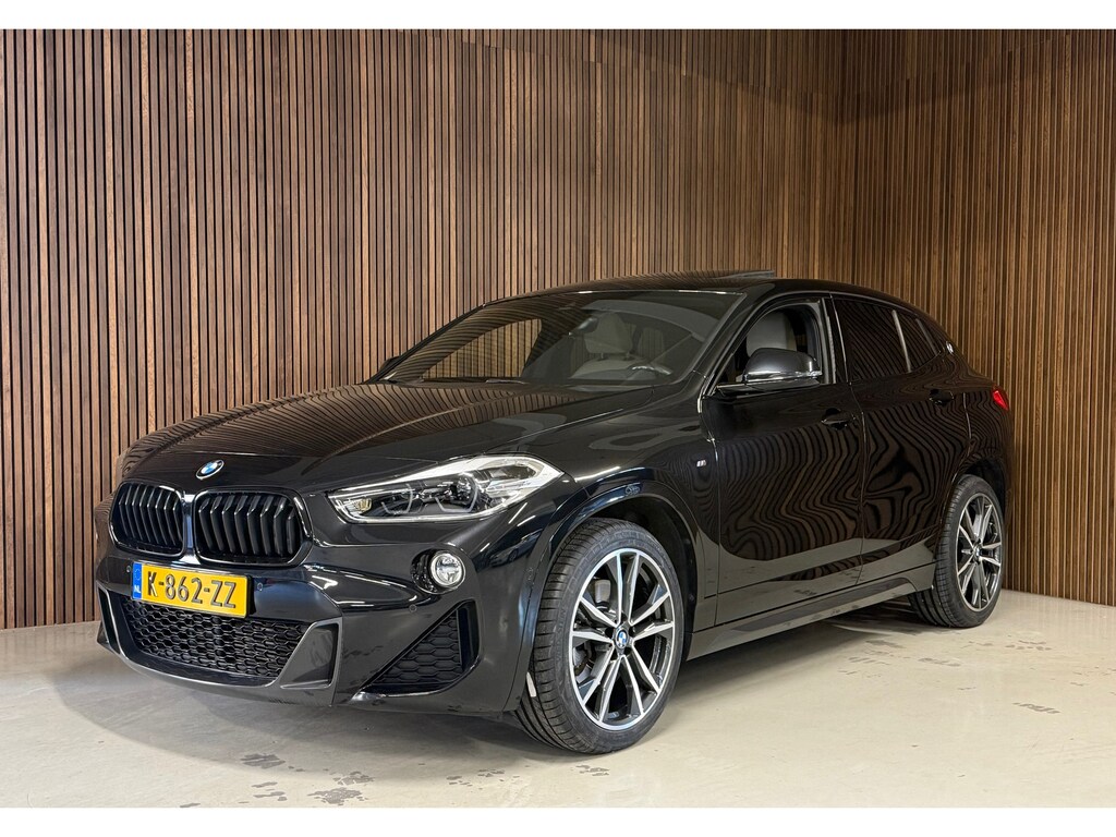 BMW X2 2.0i xDrive - Pano - Carplay -
