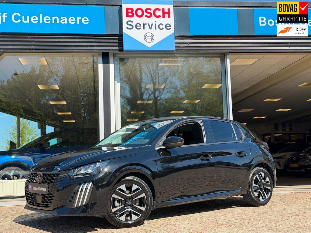 Peugeot 208 1.2 PureTech 100 Allure Navi / Camera V&A / Dodehoek / P-sensoren / APP connect