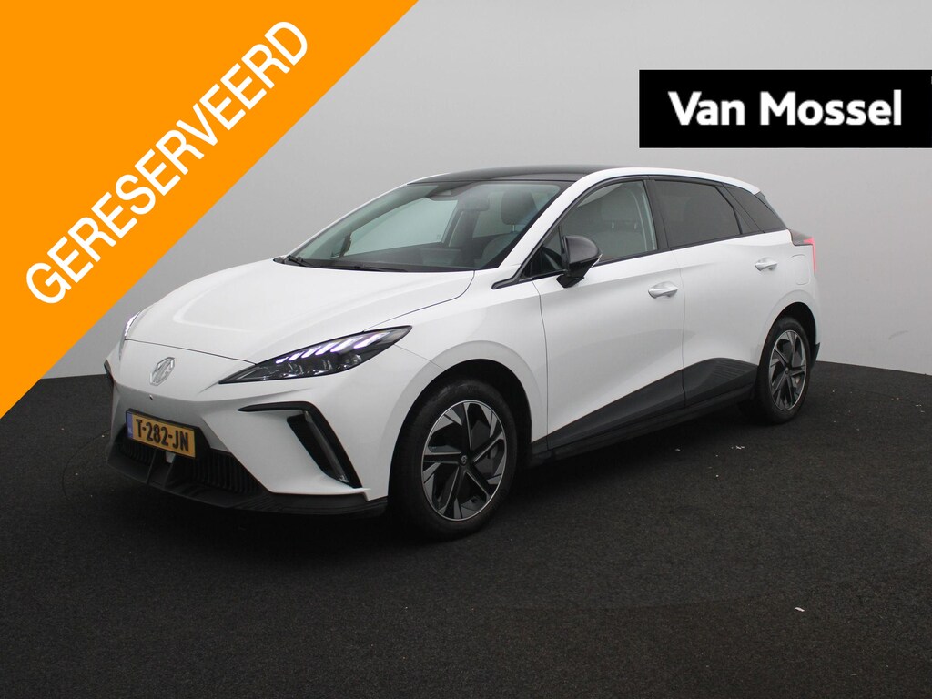 MG MG4 Luxury 64 kWh | Apple Carplay/Android Auto | Camera | Stoelverwarming | Cruise Control | Climate Control |