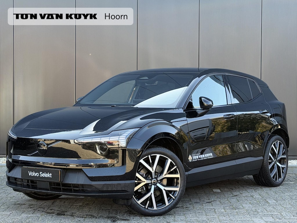 Volvo EX30 Single Motor Ext Range Plus Black Ed Europa 69 kWh Elek. stoelen / 20 inch / Camera / Elek. achterklep / Stoel, stuur verwarming /