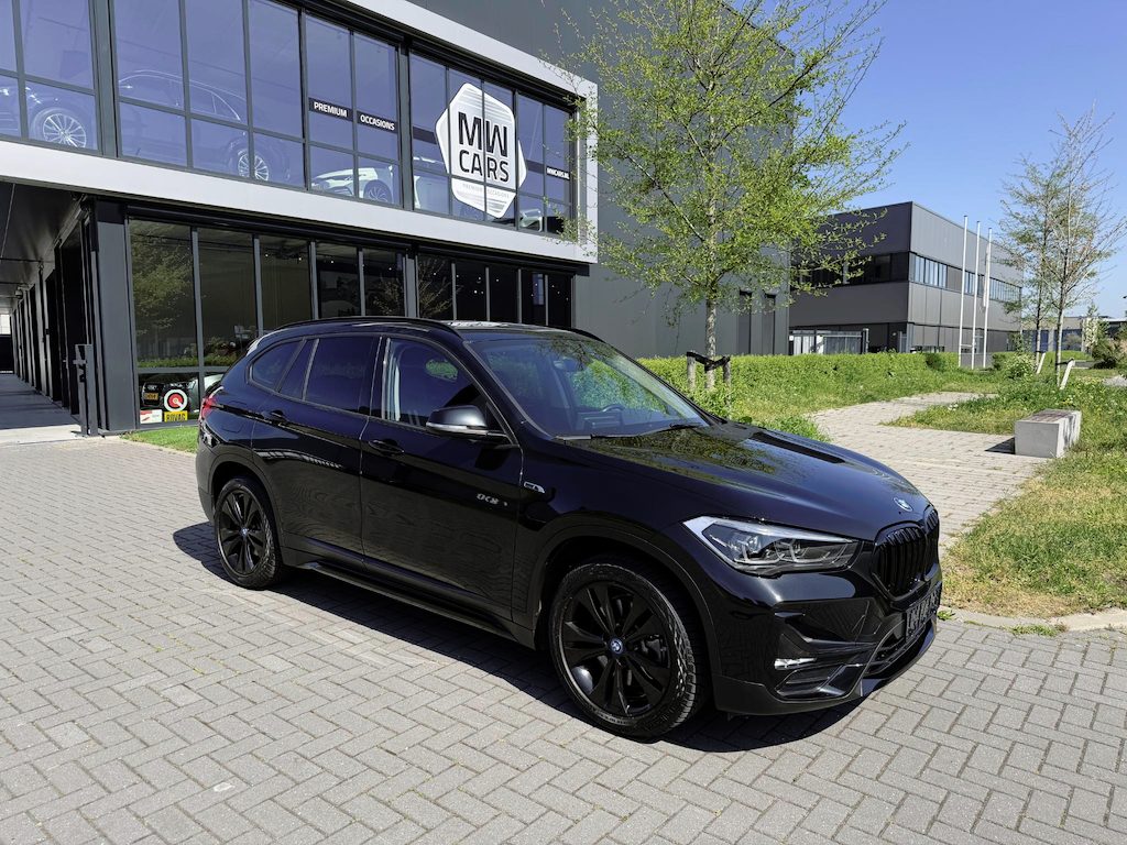 BMW X1 xDrive25e Exec. Sport Line, Carplay, Camera, LED