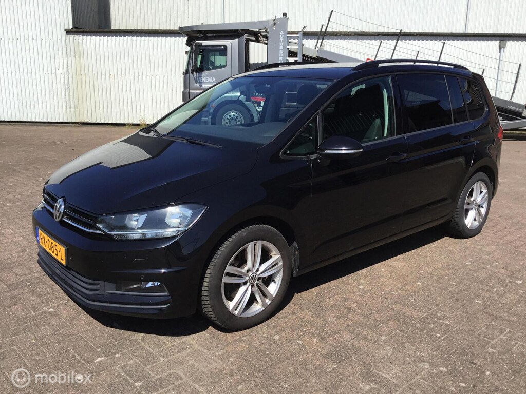 Volkswagen Touran 1.6 TDI SCR Highline 7p NW DB riem+wp
