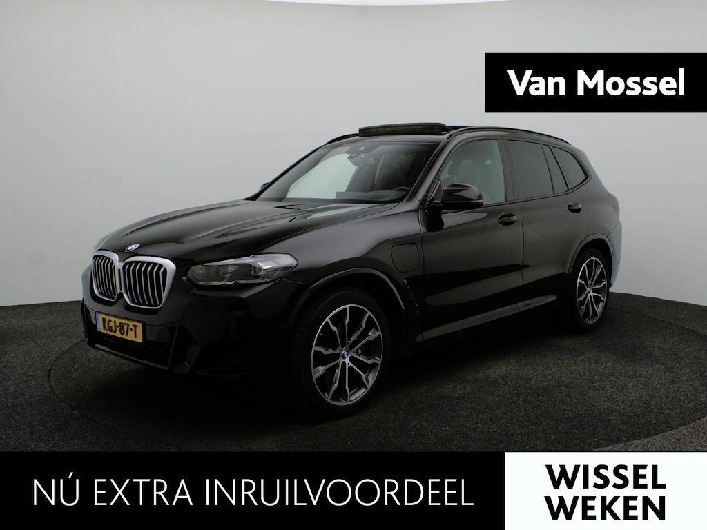 BMW X3 xDrive30e High Executive Automaat | M-Sport plus Pack |Heads up display | All Season Banden | Comfort Access | Panoramadak | Harman Kardon | 95% SOH |