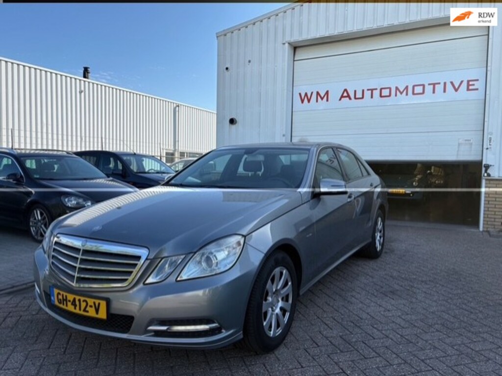 Mercedes-Benz E-klasse 300 CGI Elegance LEDER AUTOMAAT