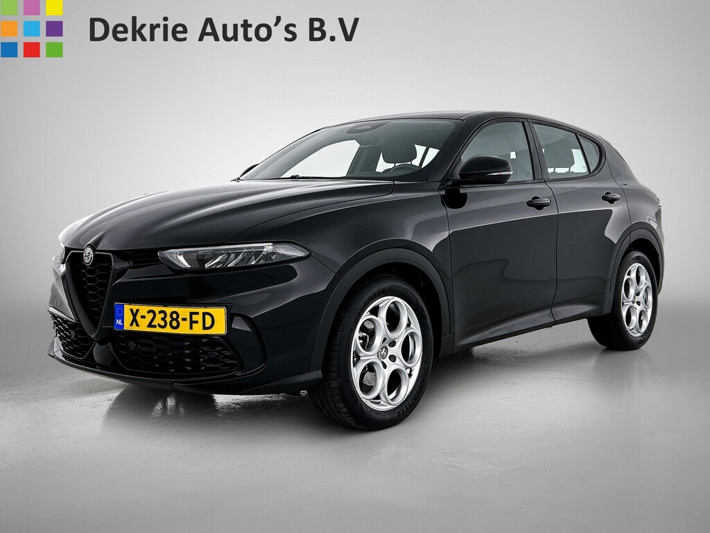 Alfa Romeo Tonale 1.5T 131PK Automaat Sprint / Pdc.V+A / Stoel+Stuur verwarming / Navigatie / Lmv / Adaptive Cruise / Carplay / Apk 10-2027