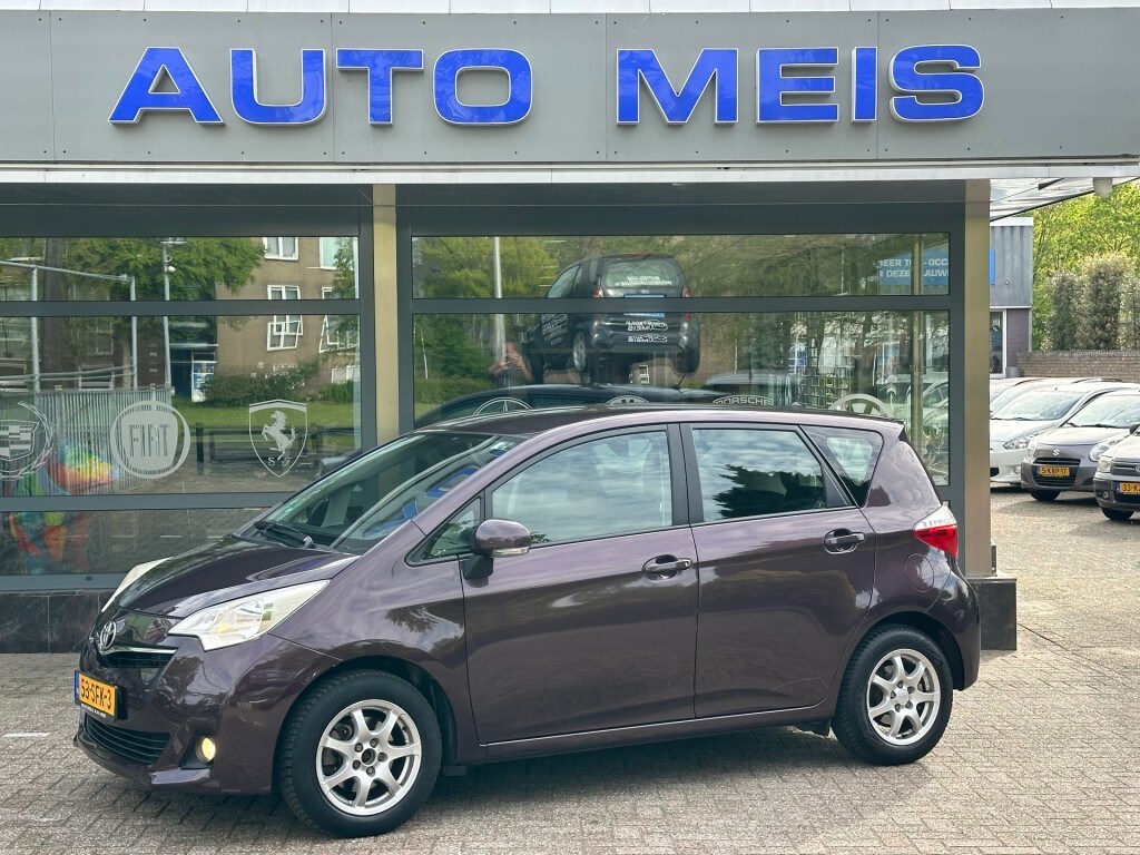 Toyota Verso-S 1.3 VVT-I Aspiration Automaat Airco Camera Telefoon Trekhaak