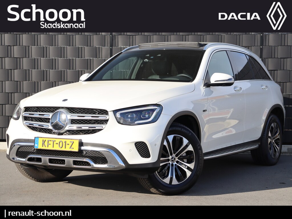 Mercedes-Benz GLC 300e 4MATIC PHEV | SOH 96 % | Head-up | Leder | Pano | Stoelverwarming | 360 Camera | Burmester