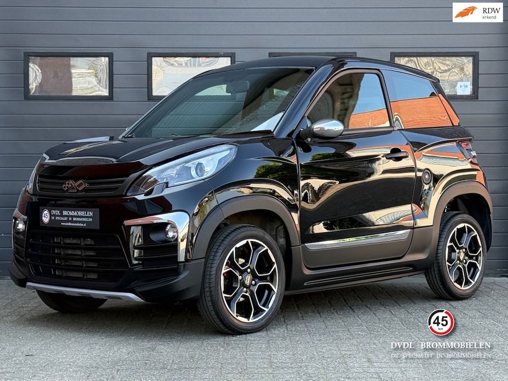 Ligier JS60 Chic DCI Brommobiel 2021 1e eig 11dkm NIEUWSTAAT