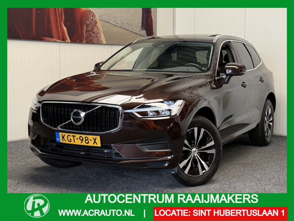 Volvo XC60 2.0 T4 MOMENTUM AUTOMAAT PANORAMADAK NAVIGATIE ADAPTIVE CRUISE CONTROL SCHUIF/KANTELDAK APPLE CARPLAY/ANDROID RIJSTROOKSENSOREN ELEK. UITKLAPBARE TREKHAAK ZEER MOOI !!