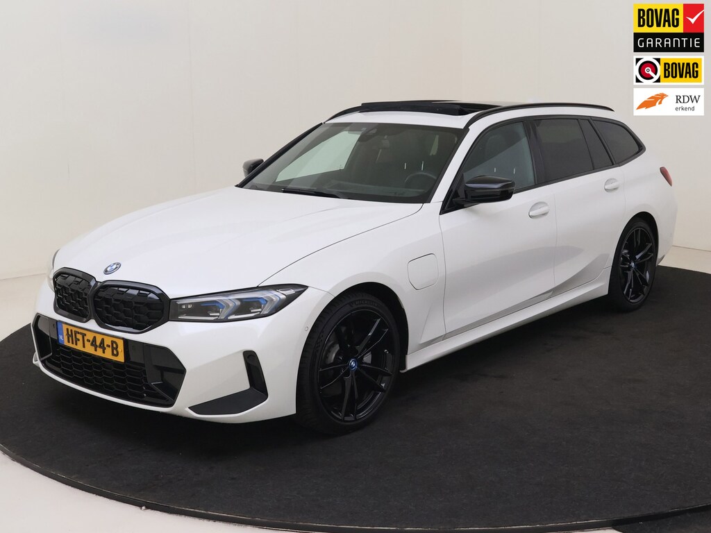 BMW 3-Serie Touring 330e M-Sport Trekhaak/Widescreen/PANO
