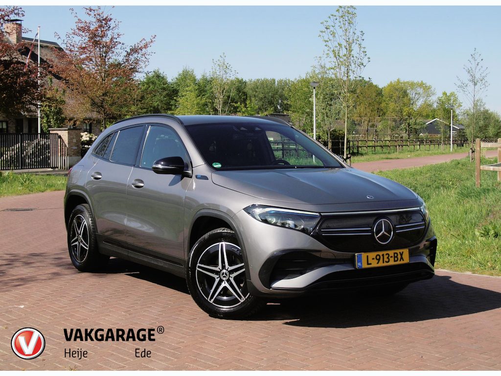 Mercedes-Benz EQA 250 Business Solution AMG 67 kWh | SOH 96% | Camera | Sfeerverlichting | ACC | LED | NL-Auto |