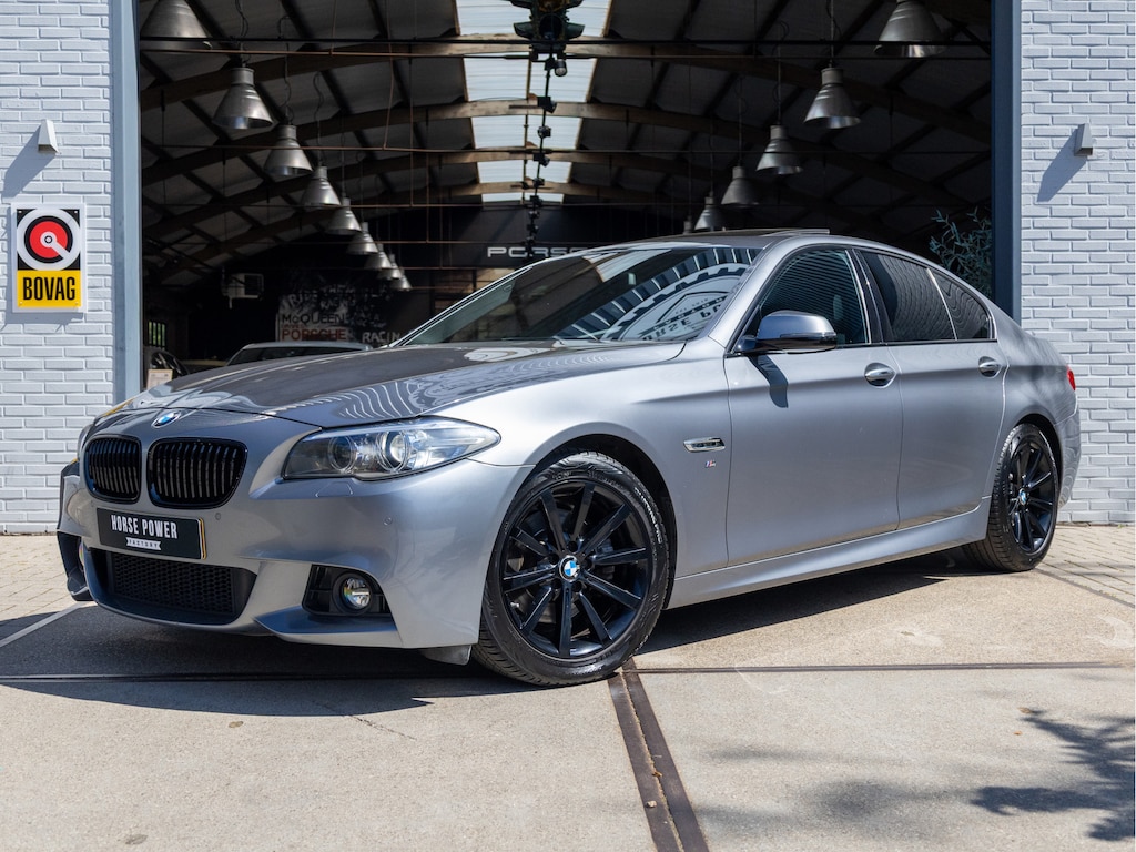 BMW 5-Serie 520i High Executive M Sport *NAP | Schuif/Kantel | Memory | Xenon | Leder | Stoelverw. | 18" | Keyless | Cruise | Clima | Navi*