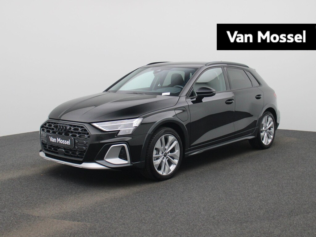 Audi A3 allstreet 40 TFSI e Advanced edition l Adaptive cruise control l Climate control l Navigatie l Head-up display l Achteruitrijcamera l LED-koplampen l Elektr. voorstoelen geh. best. l Stoelverwarming l Alarm Klasse III