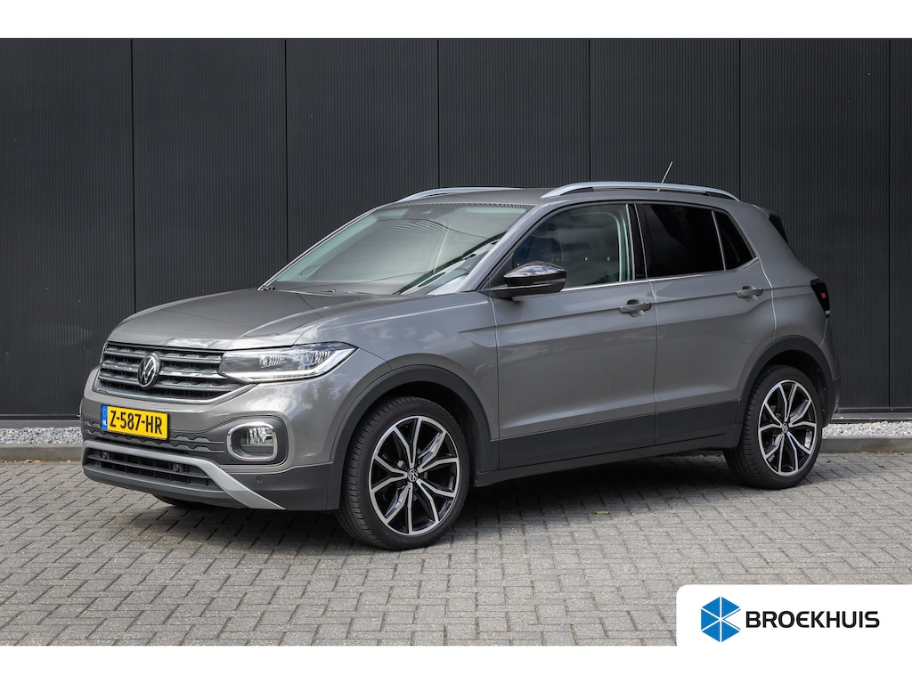 Volkswagen T-Cross 1.5 TSI Style Business R | Camera | BLIS | Beats audio | Dodehoek Detectie | Trekhaak | Keylles | Apple Carplay | 4-season banden | Stoelverwarming | Digidash | 100% Netjes Onderhouden |