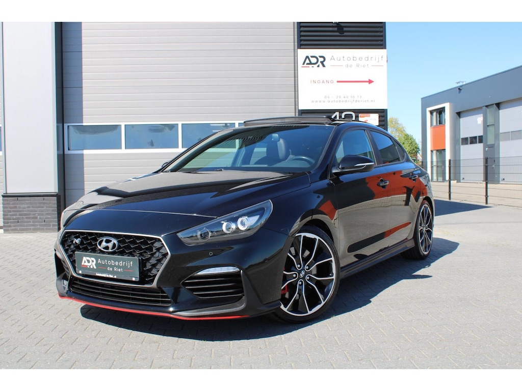 Hyundai i30 Fastback 2.0 T-GDI 280PK /19''/PANO/CAMERA/PDC V+A/ LED / MEMORY BOM VOLL
