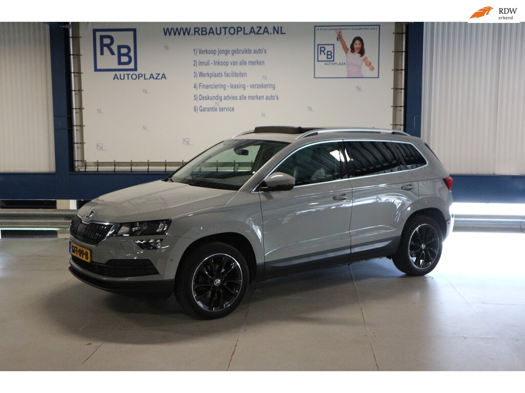 Skoda Karoq 1.5 TSI ACT Style Business FULL OPTIONS/ FULL HISTORY/ STANDKACHEL