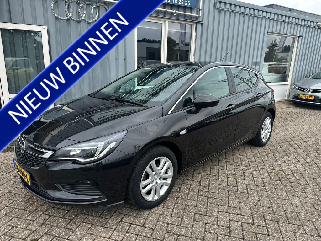 Opel Astra 1.0 Business+