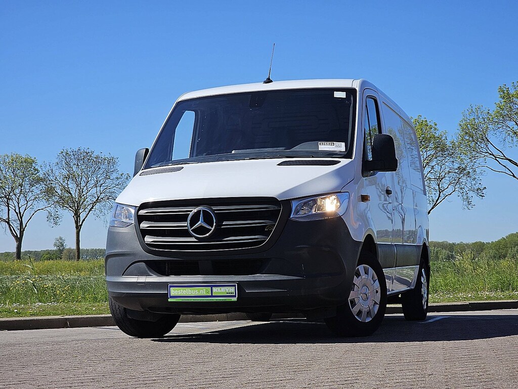 Mercedes-Benz Sprinter 311 L1H1 Mbux Euro6 AC!