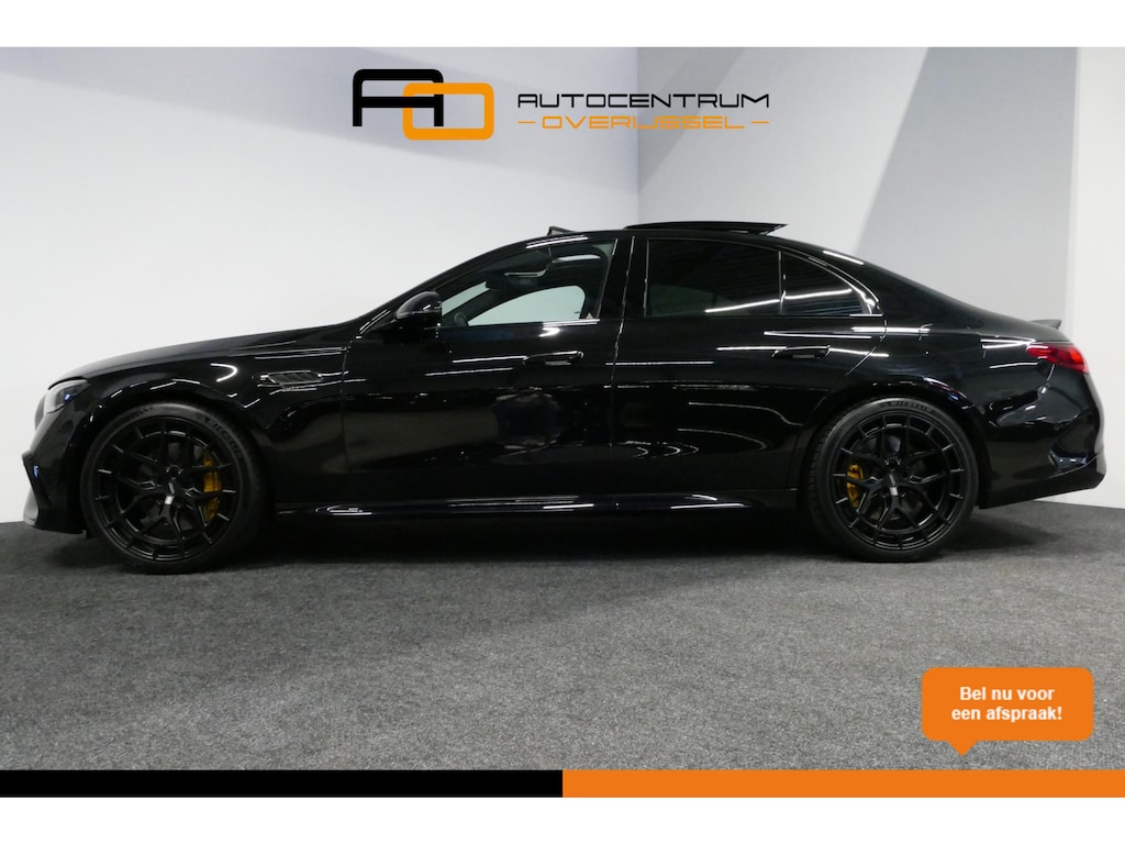 Mercedes-Benz E-klasse AMG 53 4MATIC+ / 21'' Vossen HFX-1 velgen / AMG Drivers package / Hyperscreen / Panoramadak / Stoelkoeling + verwarming / AMG Performance interieur / Gele gordels / Elektr. verstelbare voorstoelen + memory / Achterasbesturing / Digital Light + projectie / Burmester 4D Surround Sound / Verlichte grille / Rondomzichtcamera / Apple Carplay - Android Auto / HUD / Achterbank verwarming