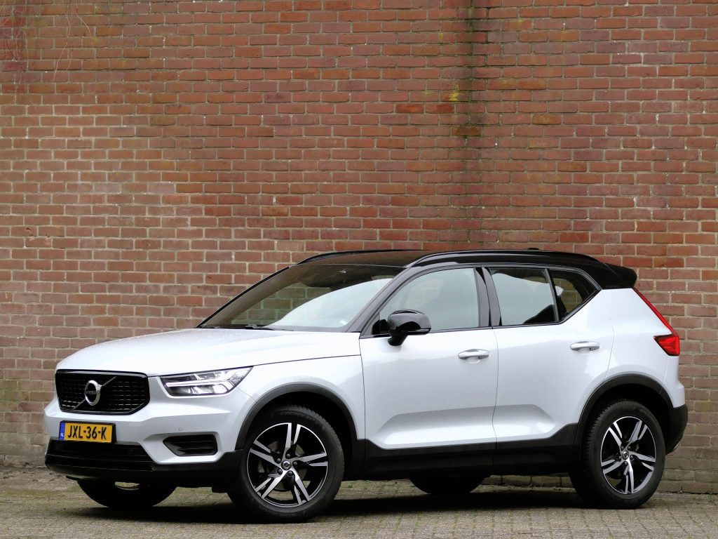Volvo XC40 T3 AUT R-Design 12 MND garantie Camera / Apple carplay & And