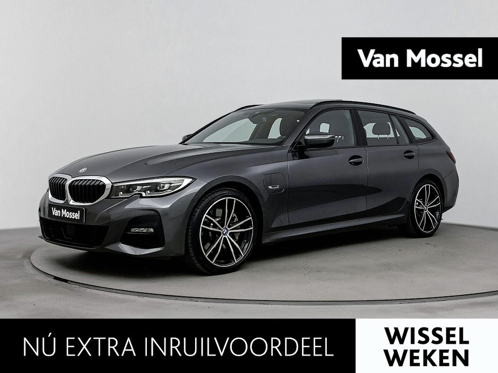 BMW 3-Serie Touring 330e High Executive | LEDER | PANORAMADAK | STOEL-STUURVERWARMING | ELEK.ACHTERKLEP | CAMERA |