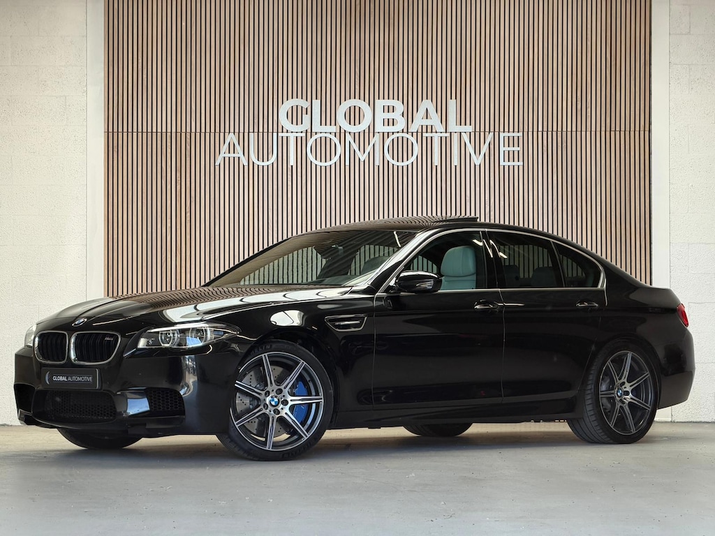 BMW M5 5-serie - SCHUIFDAK - MEMORY - 20 INCH
