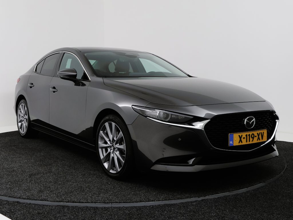 Mazda 3 2.0 e-SkyActiv-G M Hybrid 150 Exclusive-line Bose en Leer | RIJKLAAR INCLUSIEF AFLEVERPAKKET TWV €799,- | COMB | DASO | DESI gratis-afleverpakket