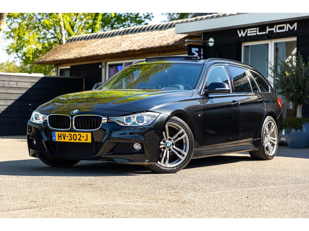 BMW 3-Serie Touring 316i M Sport Edition (Panodak / M Pakket / Alcantara / Sportstoelen / Climate / Cruise / Stoelverwarming)