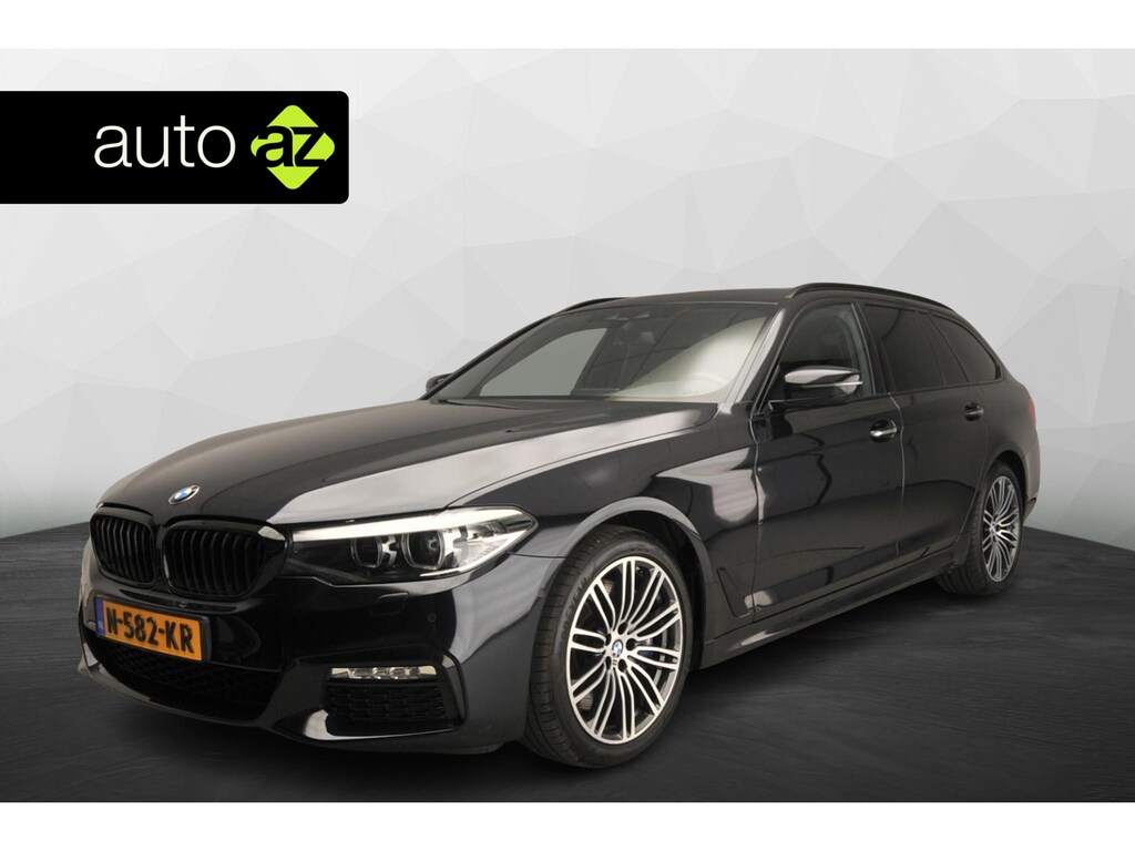 BMW 5-Serie Touring 540i xDrive / M-Sportpakket / Camera / HIFI / Leder / Park assist / Getint glas / Alu wielen 19 inch
