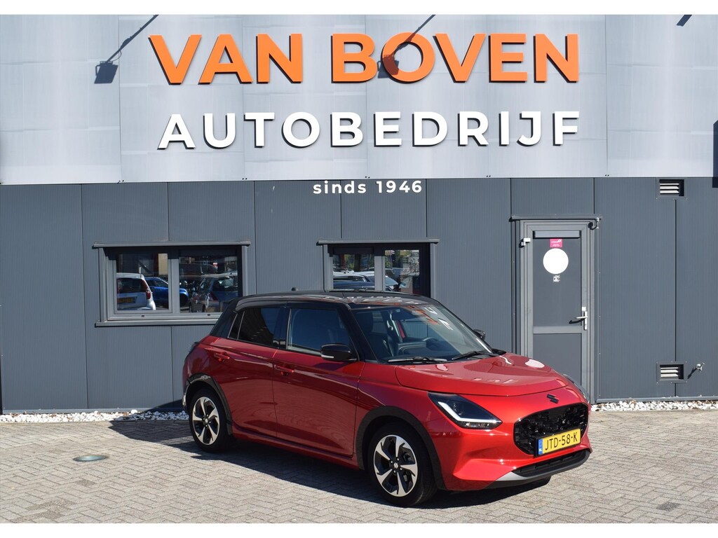 Suzuki Swift 1.2 Smart Hybrid 81pk Style Red and Black Edition