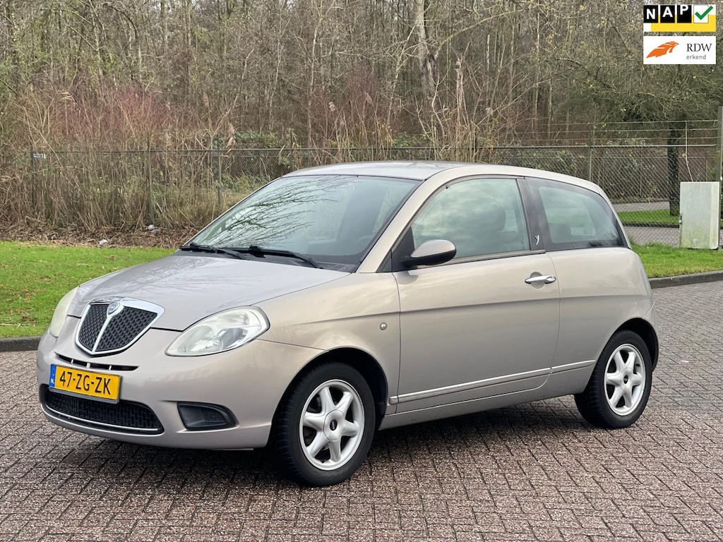 Lancia Ypsilon 1.2 Oro/AIRCO/ELECRAMEN VOOR/TREKHAAK