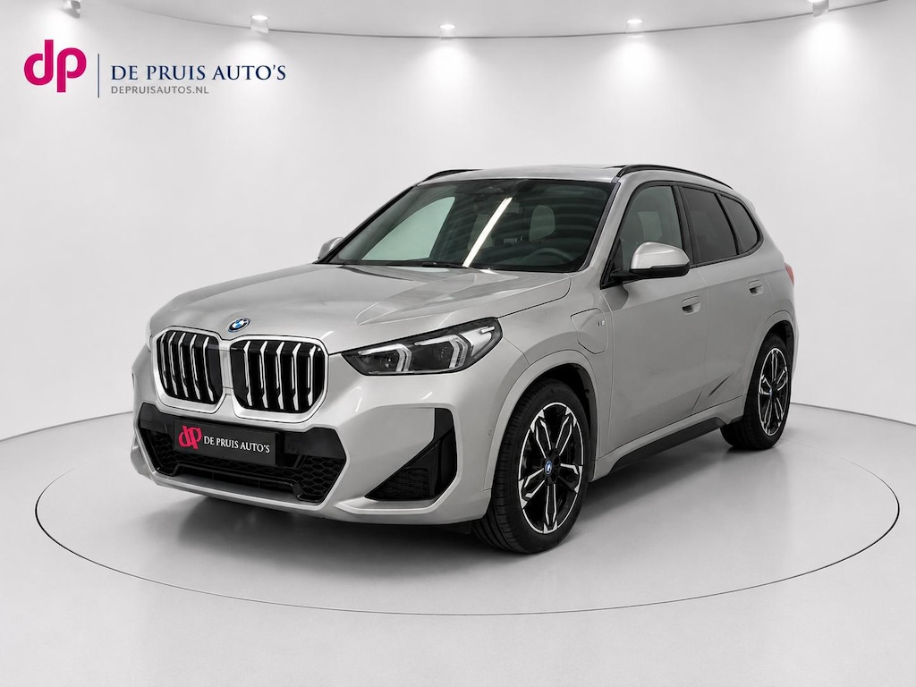 BMW X1 xDrive25e M Sport Pano Trekhaak Camera 19 Inch Kyless Live Cockpit Adaptief Demping Systeem