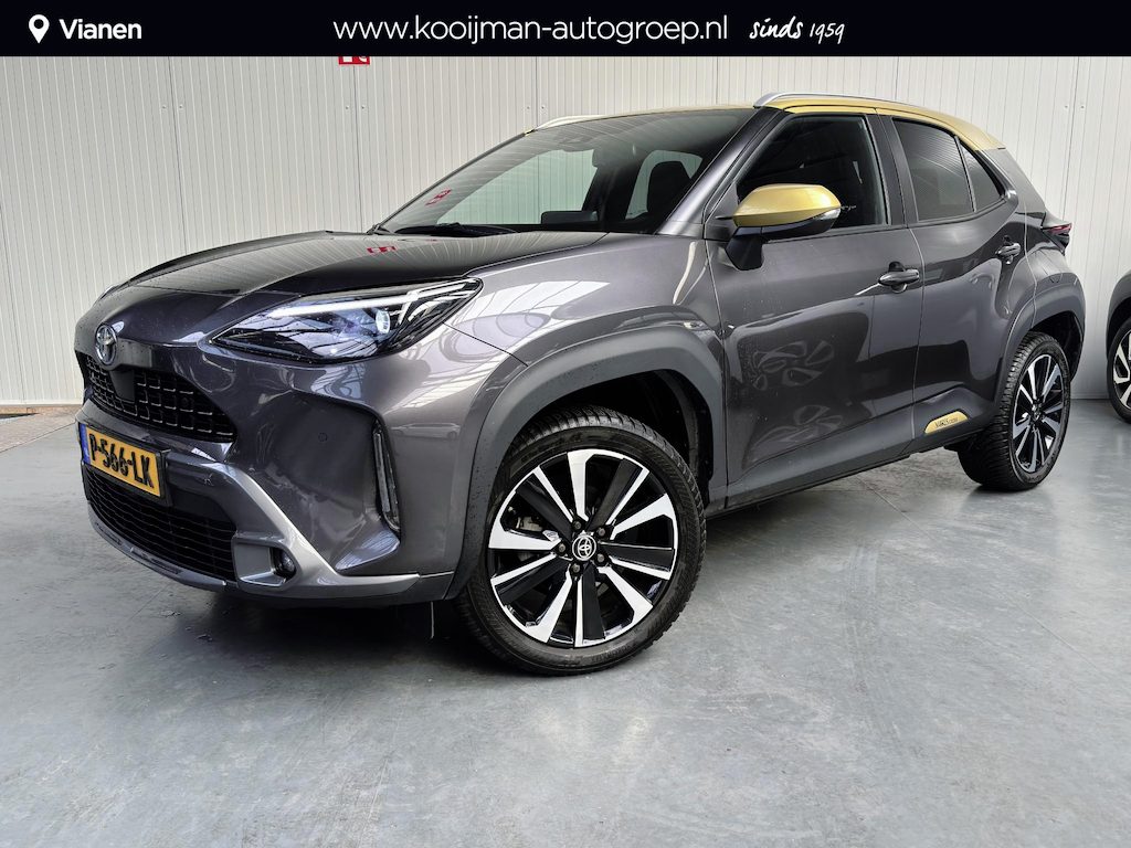 Toyota Yaris Cross 1.5 Hybrid Launch Edition Stuur/Stoel en voorruitverwarming, Parkeersensoren, trekhaak zeer luxe!