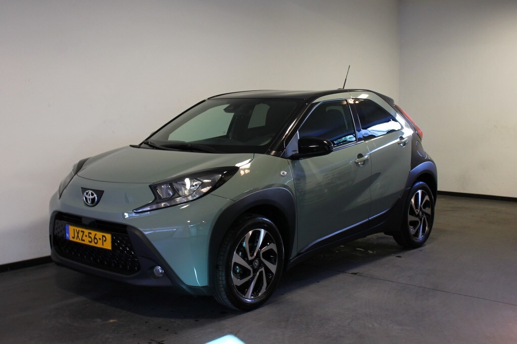 Toyota Aygo X 1.0 VVT-I S-CVT PULSE, Navi, Airco, Stoelverw, Camera