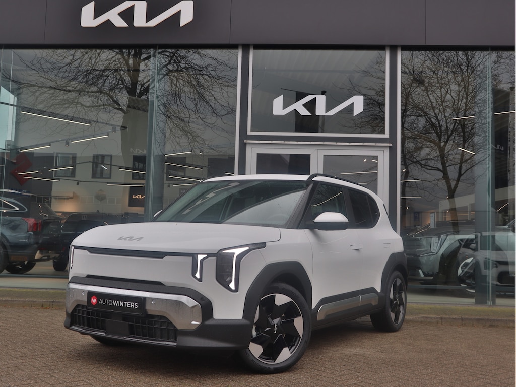 Kia EV2 Plus 42.2 kWh 5P | Direct Leverbaar | Stuur + Stoelverwarming | Navigatie | Tot 10jr. Kia-Garantie |
