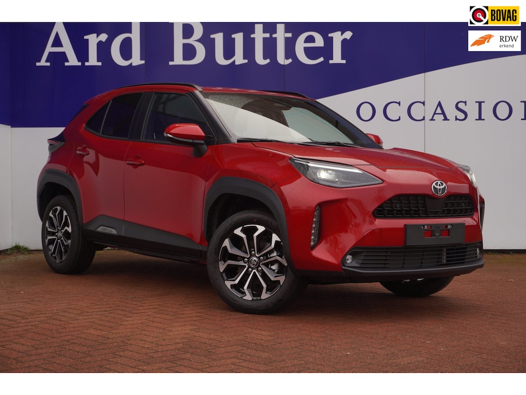 Toyota Yaris Cross 1.5 Hybrid 130 Dynamic / stoel&stuurverw/Comfortpack / NIEUW / Emotional Red premium metallic / = MEI 2026 !!