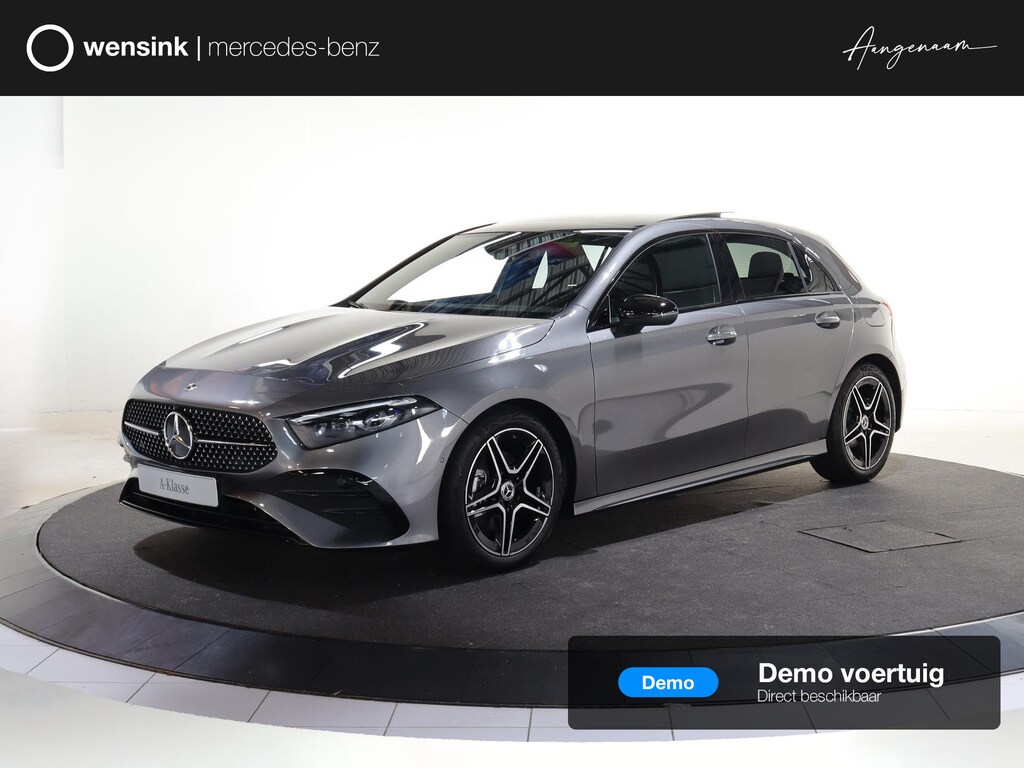 Mercedes-Benz A-klasse 180 Business Solution AMG | Panoramaschuifdak | Stoelverwarming | Achteruitrijcamera | MULTIBEAM LED | Night |