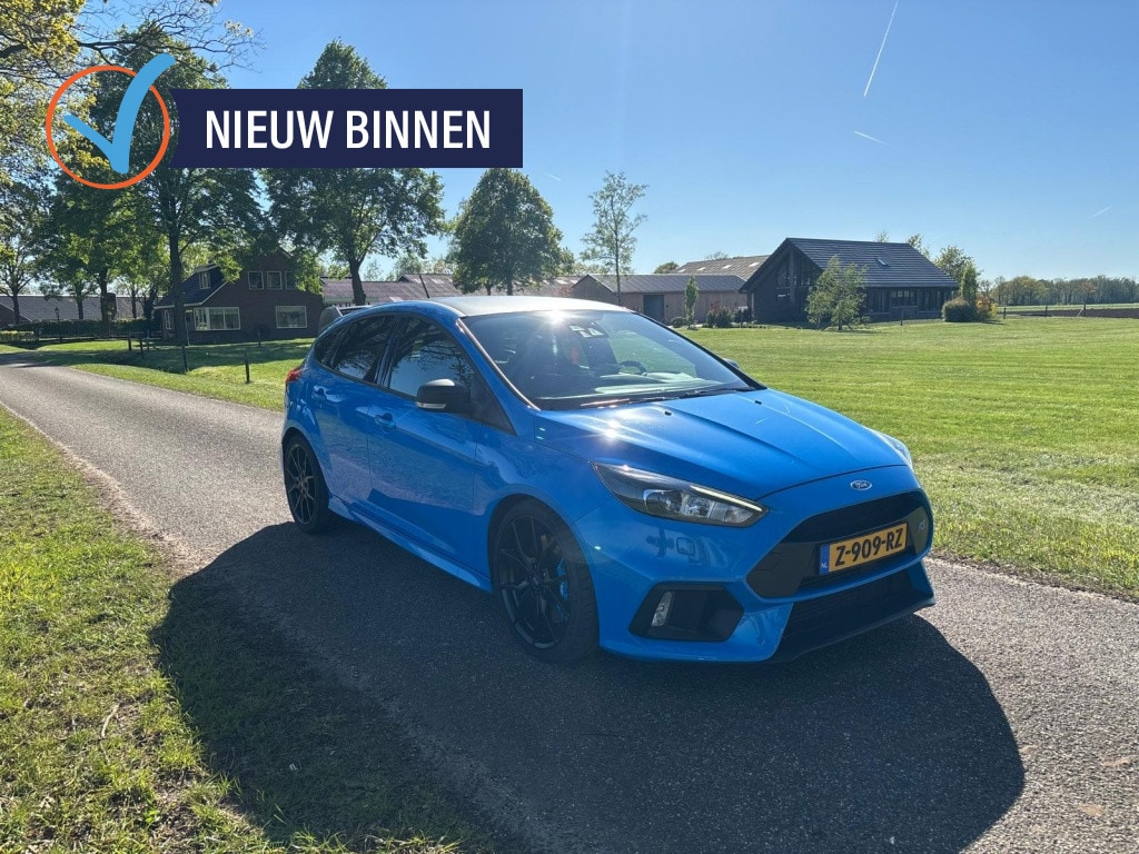 Ford Focus 2.3 RS LSD | Black & Blue | Recaro | Camera |