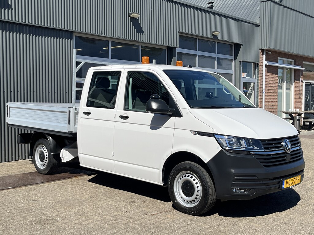 Volkswagen Transporter 2.0 TDI L2H1 DC Open laadbak Pick-up met Airco Cruise controle Trekhaak 2200kg trekgewicht Achterruitrij camera P-up Pick-up Openlaadbak