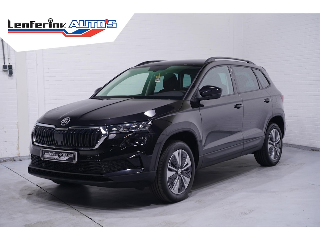 Skoda Karoq 1.5 TSI ACT Business Edition Plus NAP Clima Winterpakket Navi Camera PDC v+a Voorruitverwaming