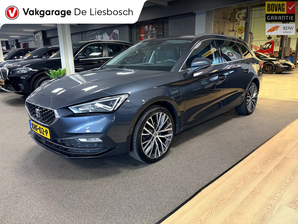 SEAT Leon Sportstourer 1.4 TSI eHybrid PHEV FR Xcellence/pano/camera/apple CarPlay/memory