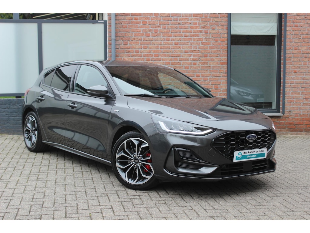 Ford Focus 1.0 EcoBoost Hybrid ST Line X Winter Pack, 18", Afn Trekhaak, Carplay/Navigatie, Led, Lederen bekleding!