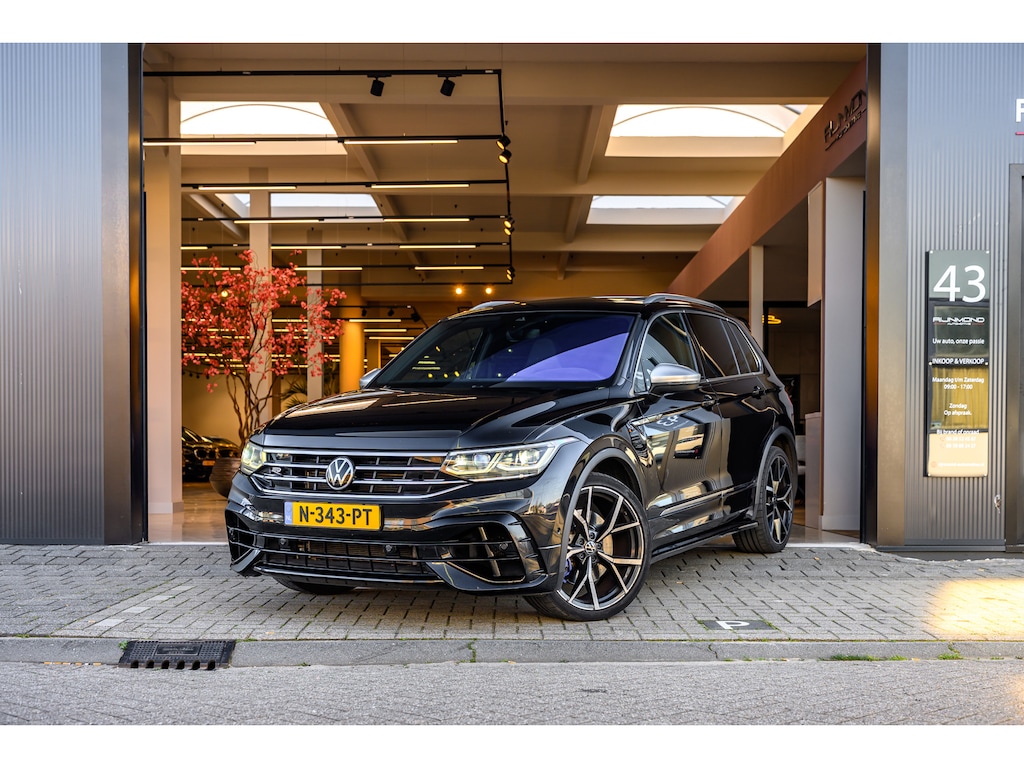 Volkswagen Tiguan R 2.0 TSI 320pk 4Motion DSG|Pano|ACC |Lane Assist|
