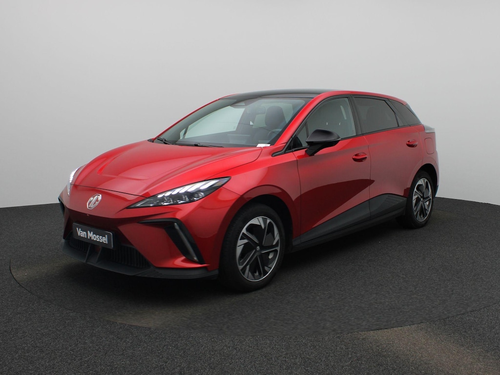 MG MG4 Long Range 64kWh Luxury | WLTP 435 KM | SoH 97% | 360° CAM | ACC | ECC | 17" LMV | Stoel + Stuur Verwarming | Warmte pomp |