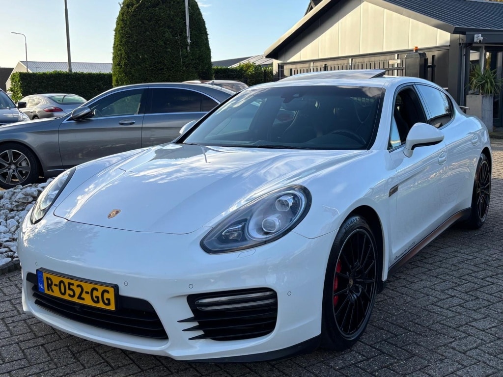 Porsche Panamera 4.8 GTS 441PK 2014 Facelift Wit Carbon Schuifdak