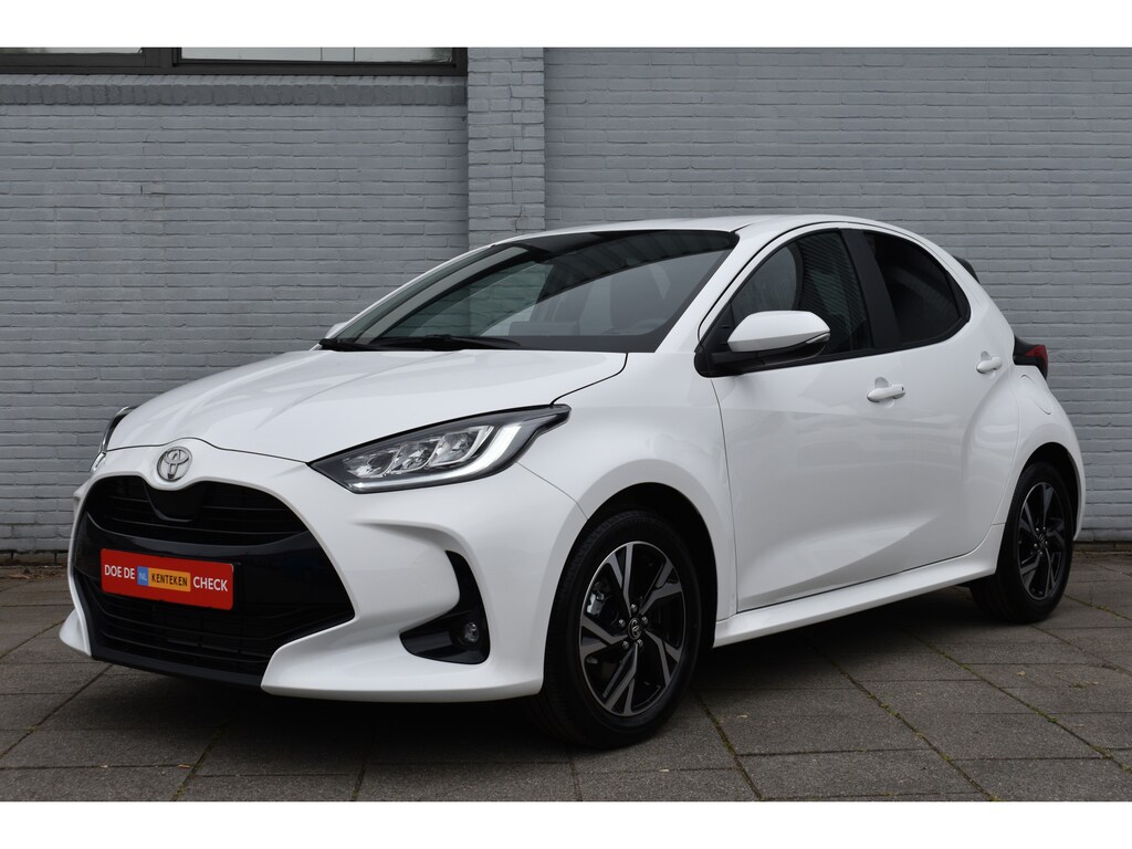 Toyota Yaris 1.5 Hybrid 115 Dynamic Automaat 116pk | Keyless entry | Achteruitrijcamera | Lichtmetalen velgen |