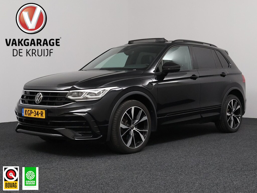 Volkswagen Tiguan 1.4 TSI eHybrid R-Line Business+ | Trekhaak | Panoramadak | ACC | IQ Light!