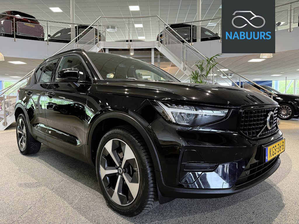 Volvo XC40 2.0 B3 Plus Dark, Facelift, 19inch, Harman/Kardon, Memory