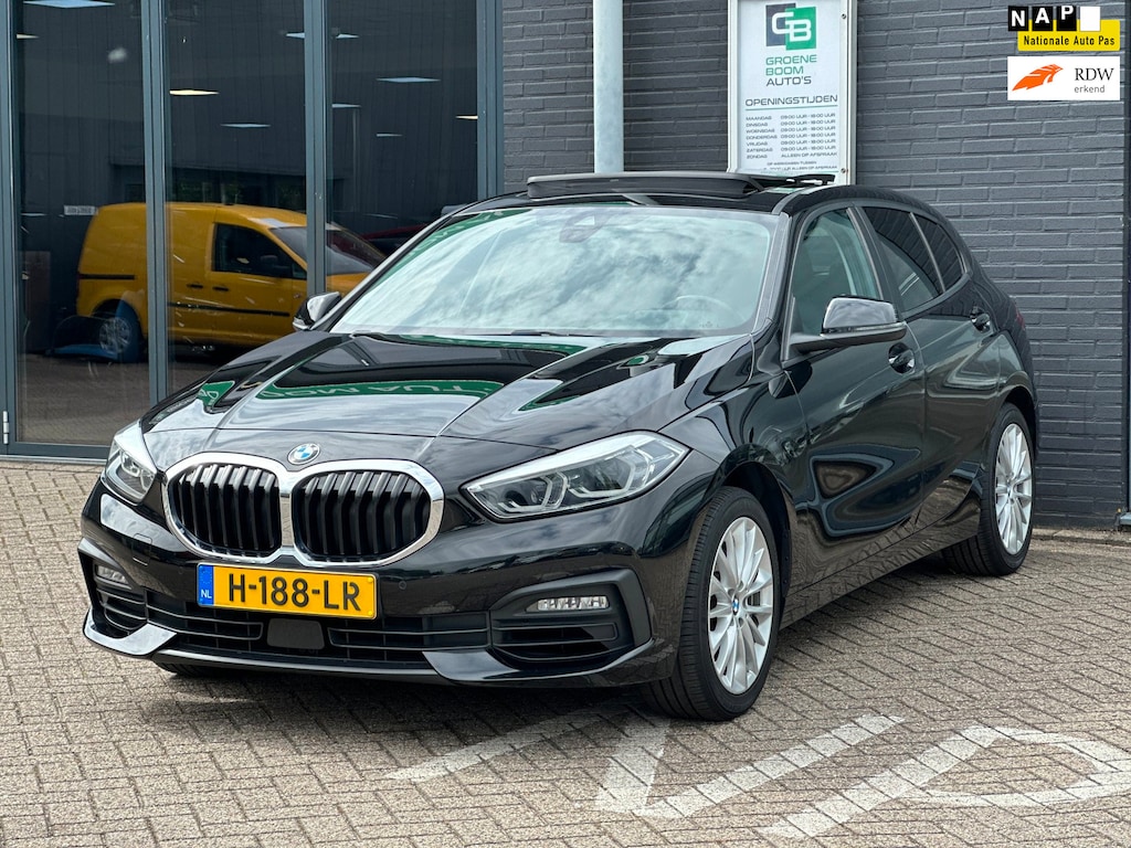 BMW 1-Serie 118i Executive Edition/PANO-DAK/NAVI/CARPLAY/LED/NL AUTO NAP!!