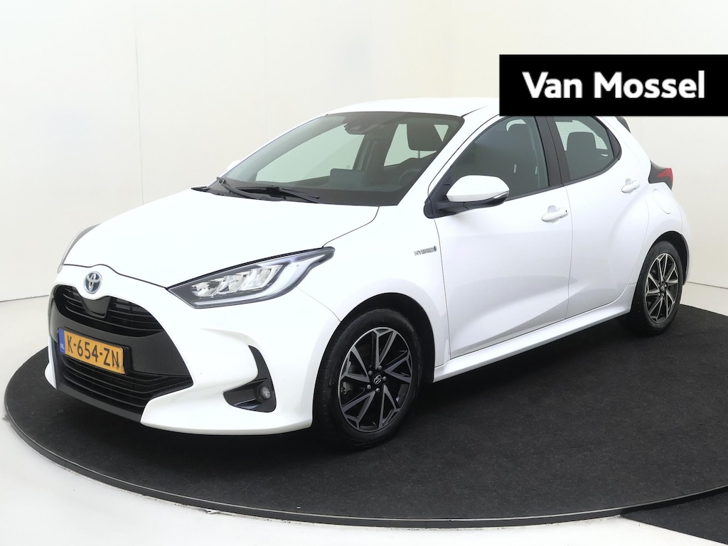 Toyota Yaris 1.5 Hybrid Dynamic 116PK | Navigatie | Lichtmetalen Velgen | Achteruitrijcamera | Climate Control | Keyless entry |